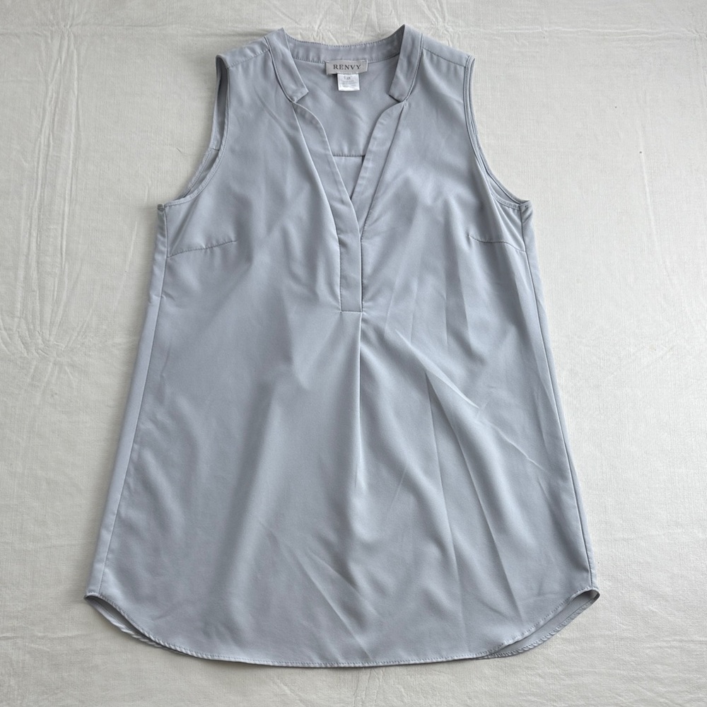 Renvy Women's Light Gray V-Neck Sleeveless Long Length Top Size XS